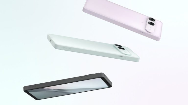 Sony Xperia 10 VIII в цветах Frosted Grey, Frozen White и Misty Lilac